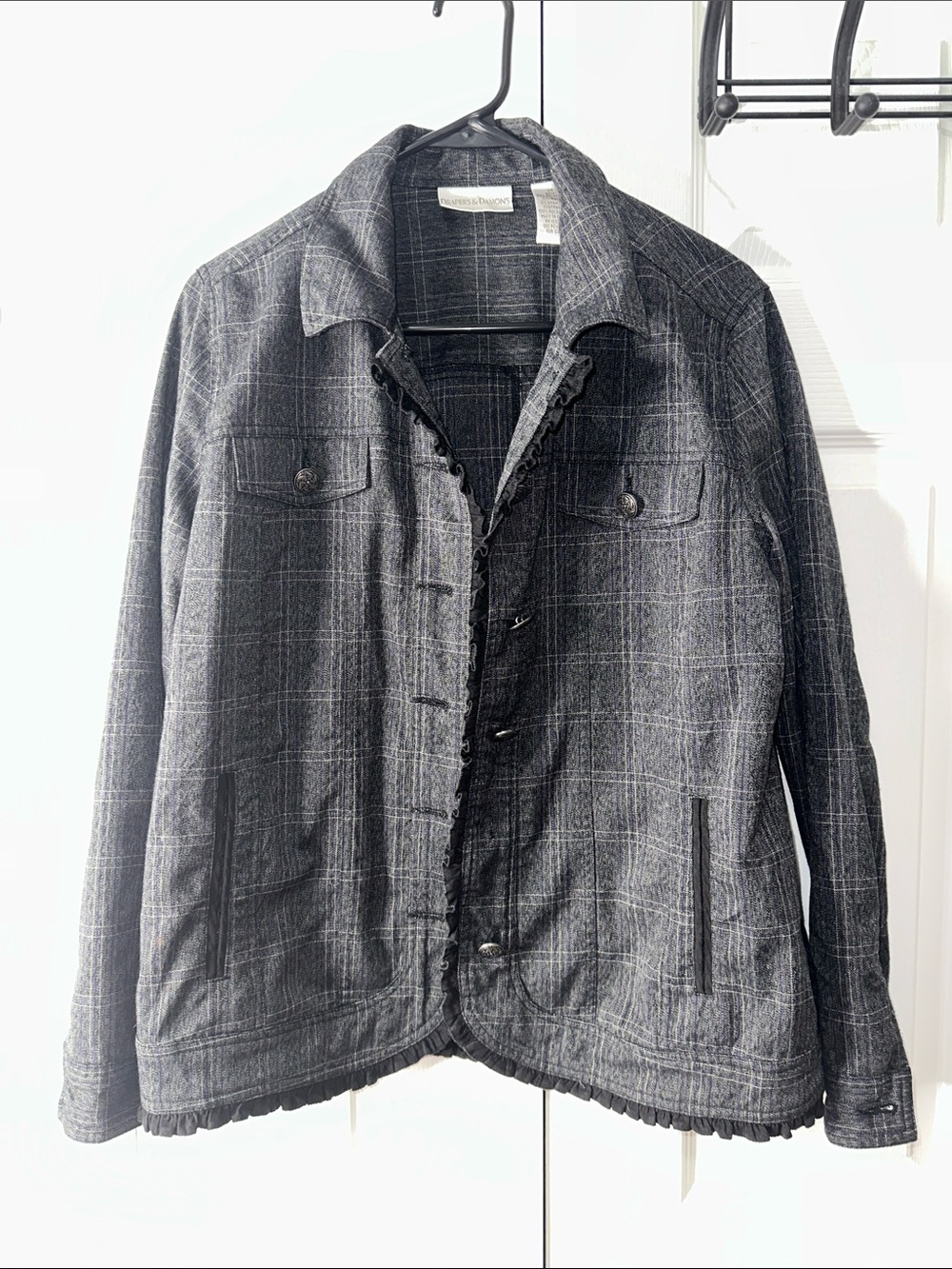 Women’s Lightweight Gray Plaid Shirt Jacket